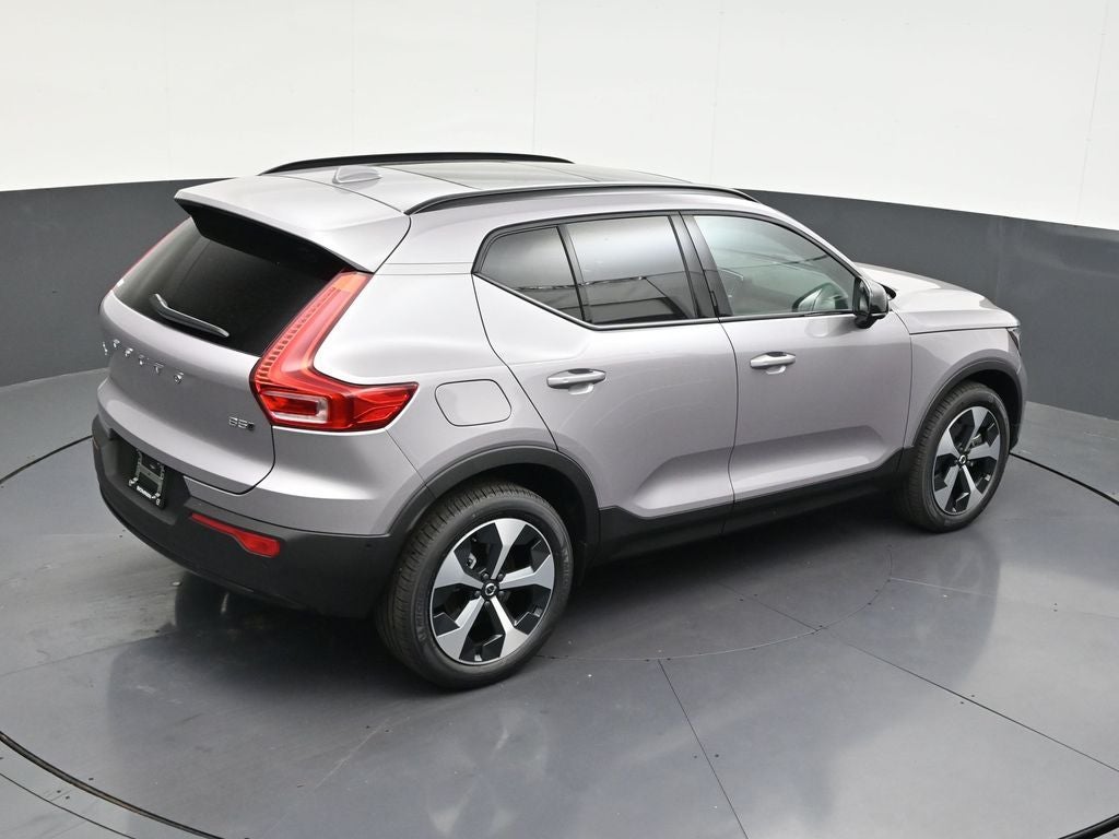 2026 Volvo XC40 B5 Plus