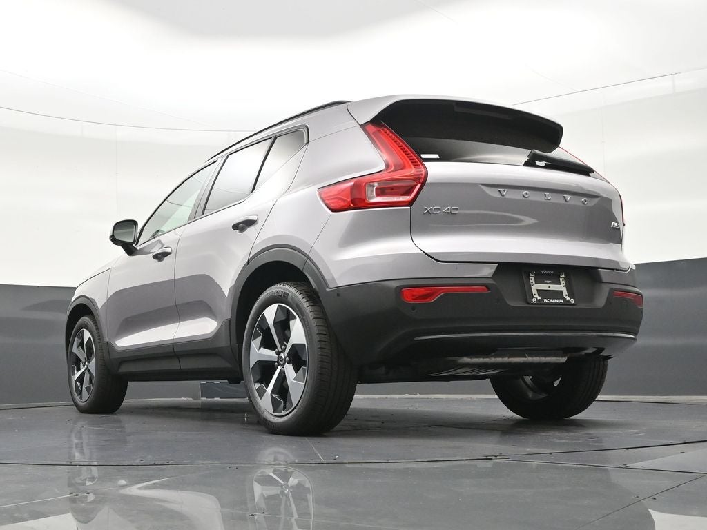 2026 Volvo XC40 B5 Plus