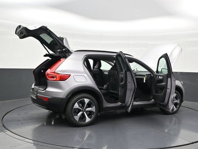 2026 Volvo XC40 B5 Plus