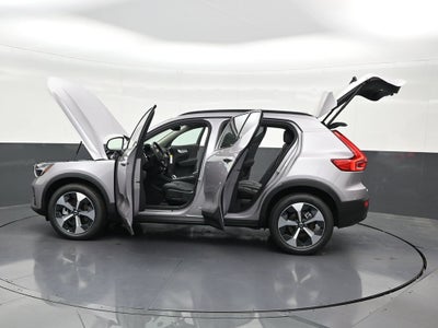 2026 Volvo XC40 B5 Plus