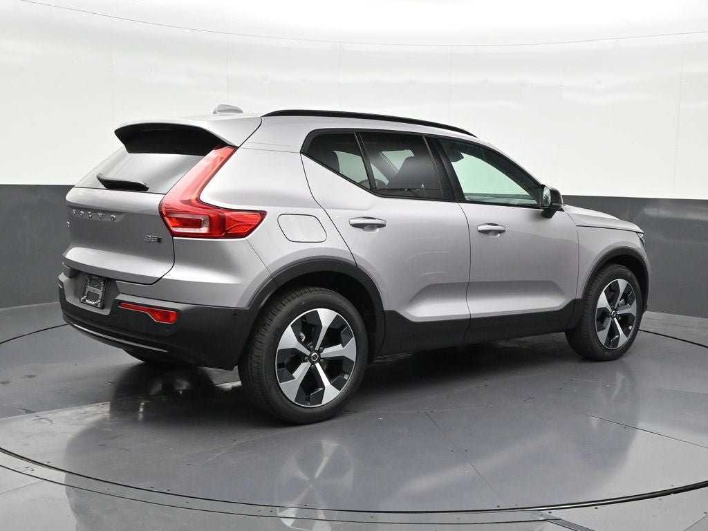 2026 Volvo XC40 B5 Plus