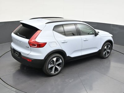 2026 Volvo XC40 B5 Plus