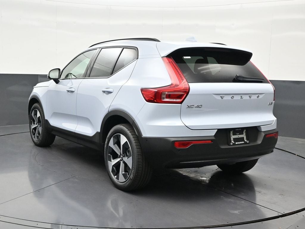 2026 Volvo XC40 B5 Plus