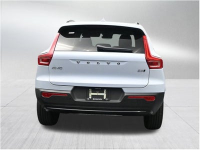2026 Volvo XC40 B5 Plus
