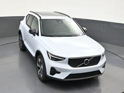 2026 Volvo XC40 B5 Plus