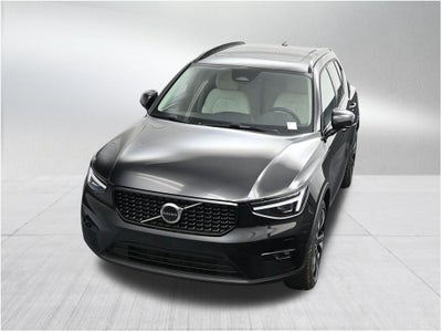 2026 Volvo XC40 B5 Plus