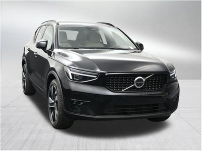 2026 Volvo XC40 B5 Plus