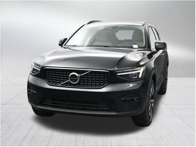 2026 Volvo XC40 B5 Plus