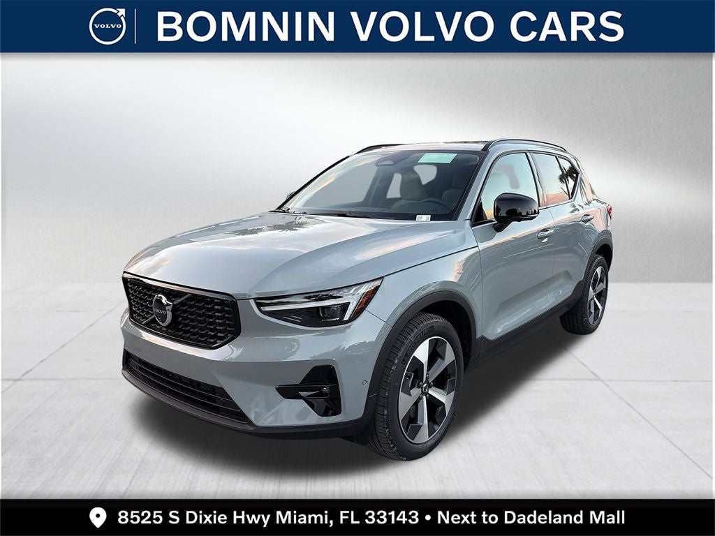 2026 Volvo XC40 B5 Plus