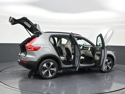 2026 Volvo XC40 B5 Plus