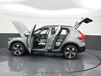 2026 Volvo XC40 B5 Plus