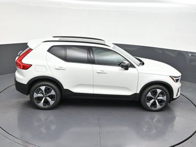 2026 Volvo XC40 B5 Plus