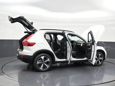 2026 Volvo XC40 B5 Plus