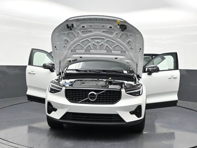 2026 Volvo XC40 B5 Plus