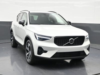 2026 Volvo XC40 B5 Plus
