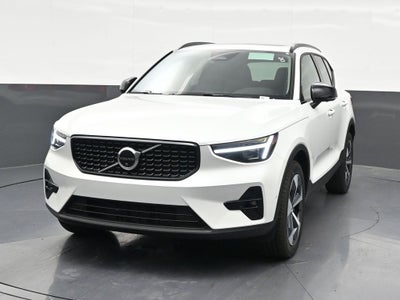 2026 Volvo XC40 B5 Plus