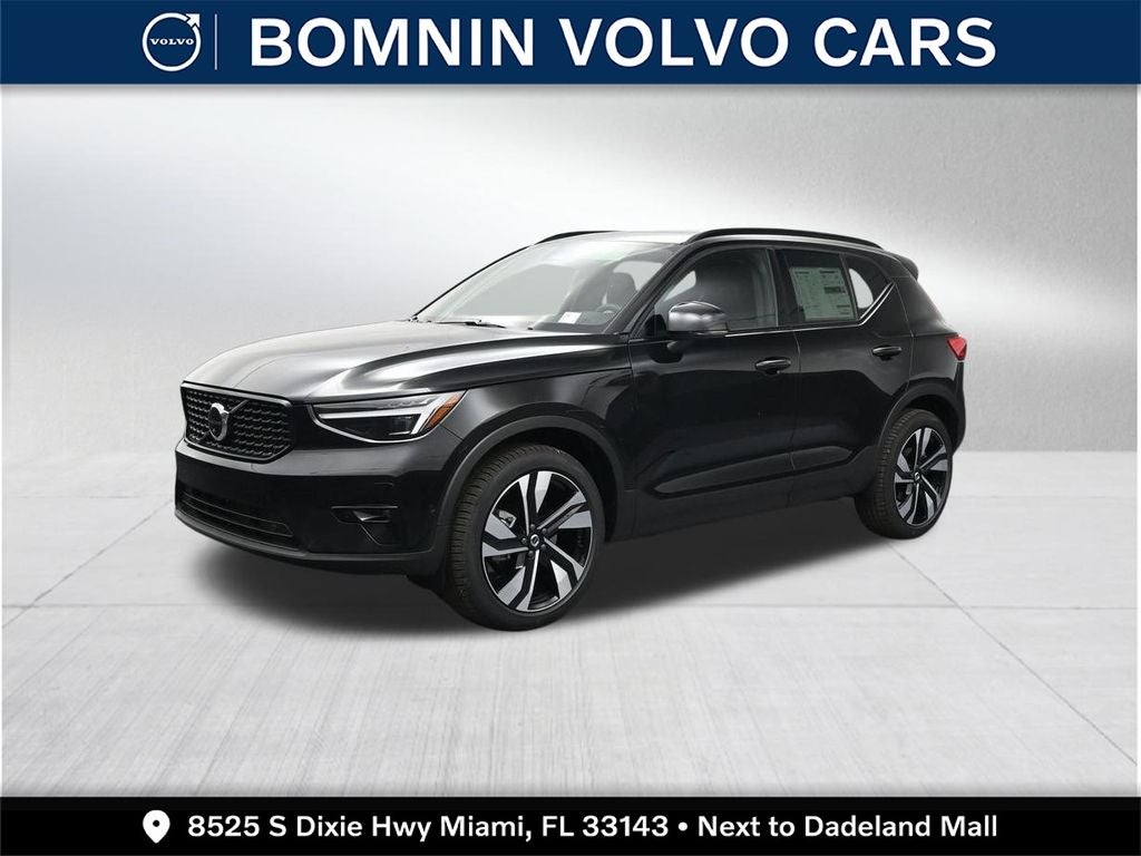 2026 Volvo XC40 B5 Plus