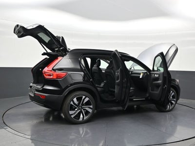 2026 Volvo XC40 B5 Plus
