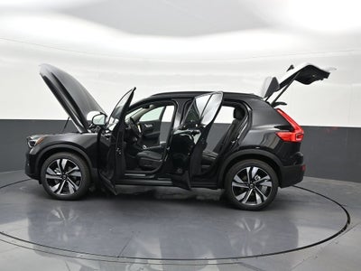 2026 Volvo XC40 B5 Plus