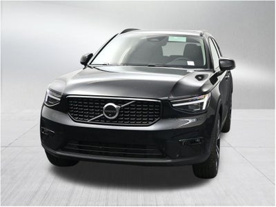 2026 Volvo XC40 B5 Plus