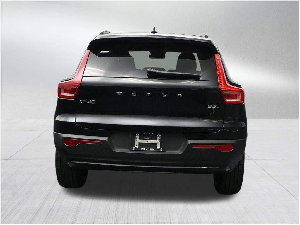 2026 Volvo XC40 B5 Plus