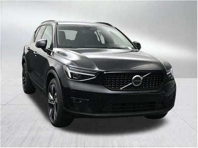 2026 Volvo XC40 B5 Plus