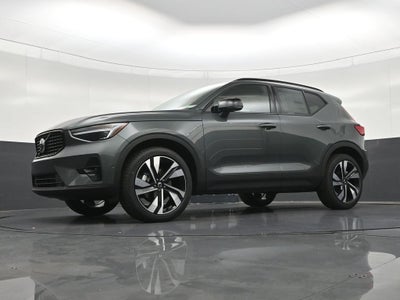 2026 Volvo XC40 B5 Plus