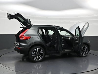 2026 Volvo XC40 B5 Plus