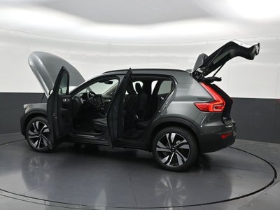 2026 Volvo XC40 B5 Plus