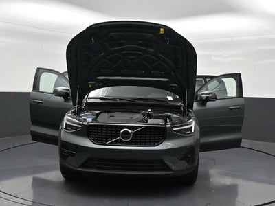 2026 Volvo XC40 B5 Plus