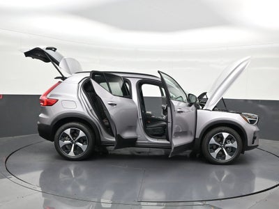 2026 Volvo XC40 B5 Plus