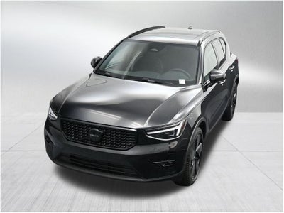 2026 Volvo XC40 B5 Ultra Black Edition