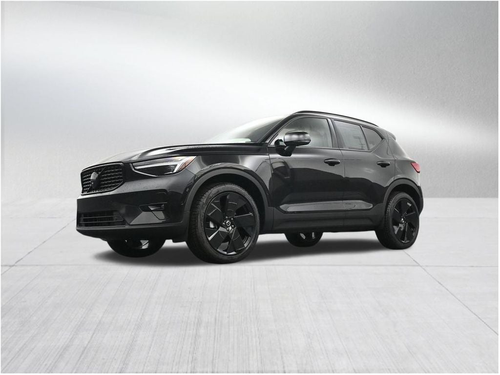 2026 Volvo XC40 B5 Ultra Black Edition