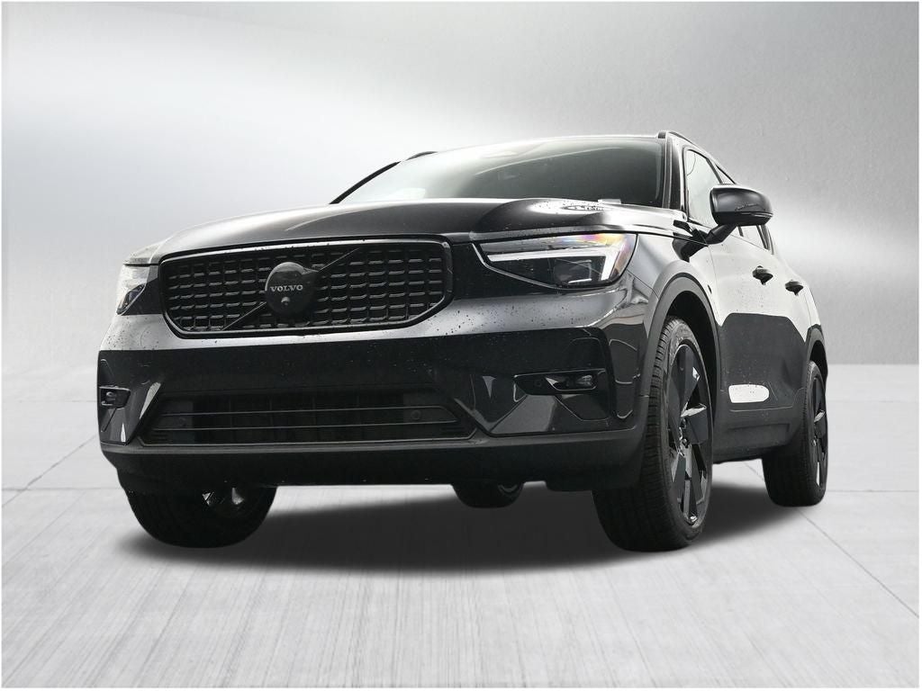 2026 Volvo XC40 B5 Ultra Black Edition