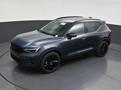 2026 Volvo XC40 B5 Ultra Black Edition