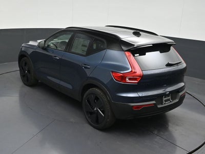 2026 Volvo XC40 B5 Ultra Black Edition
