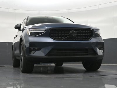 2026 Volvo XC40 B5 Ultra Black Edition