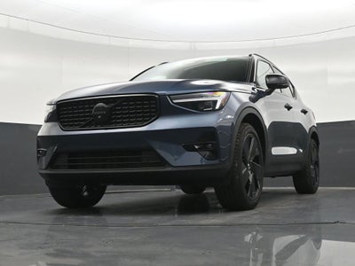 2026 Volvo XC40 B5 Ultra Black Edition