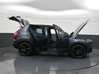 2026 Volvo XC40 B5 Ultra Black Edition
