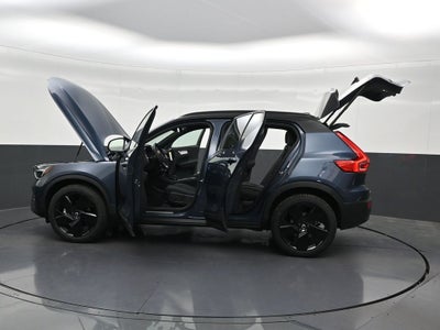 2026 Volvo XC40 B5 Ultra Black Edition