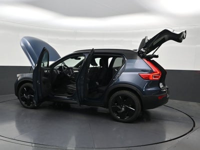 2026 Volvo XC40 B5 Ultra Black Edition