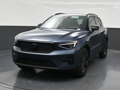 2026 Volvo XC40 B5 Ultra Black Edition