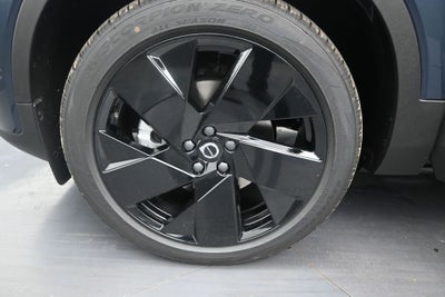 2026 Volvo XC40 B5 Ultra Black Edition