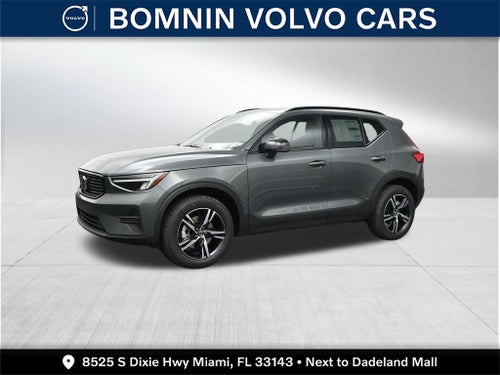 2026 Volvo XC40 B5 Core