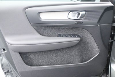 2026 Volvo XC40 B5 Core