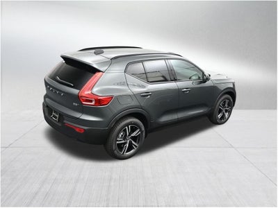 2026 Volvo XC40 B5 Core