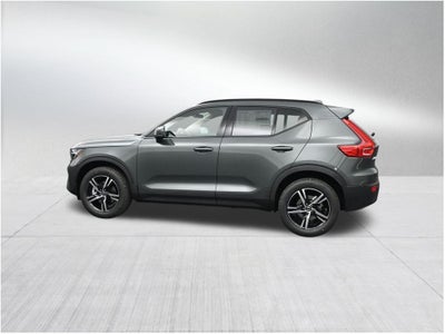 2026 Volvo XC40 B5 Core