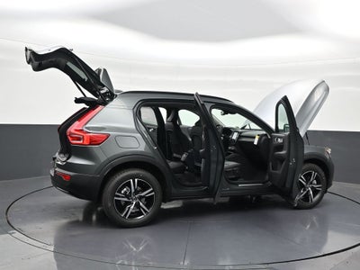 2026 Volvo XC40 B5 Core