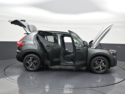 2026 Volvo XC40 B5 Core