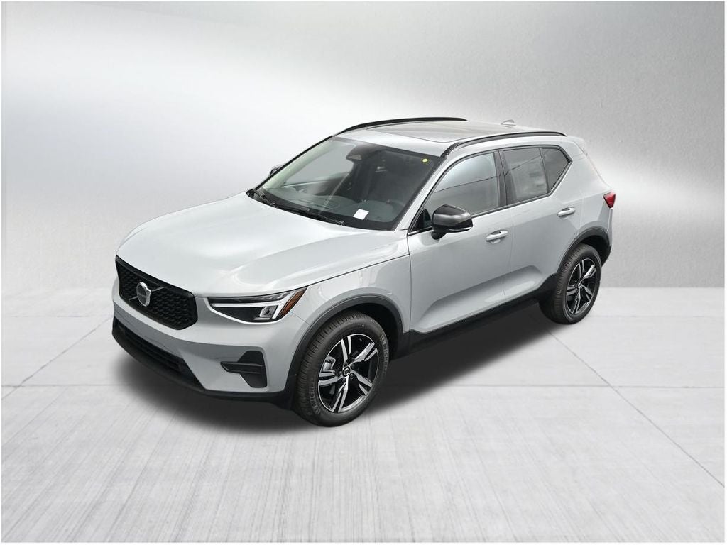 2026 Volvo XC40 B5 Core